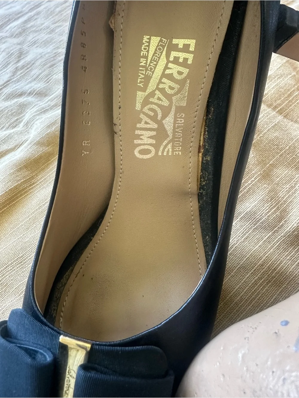 SALVATORE FERRAGAMO Black Leather Vara Bow Peep Toe Heels